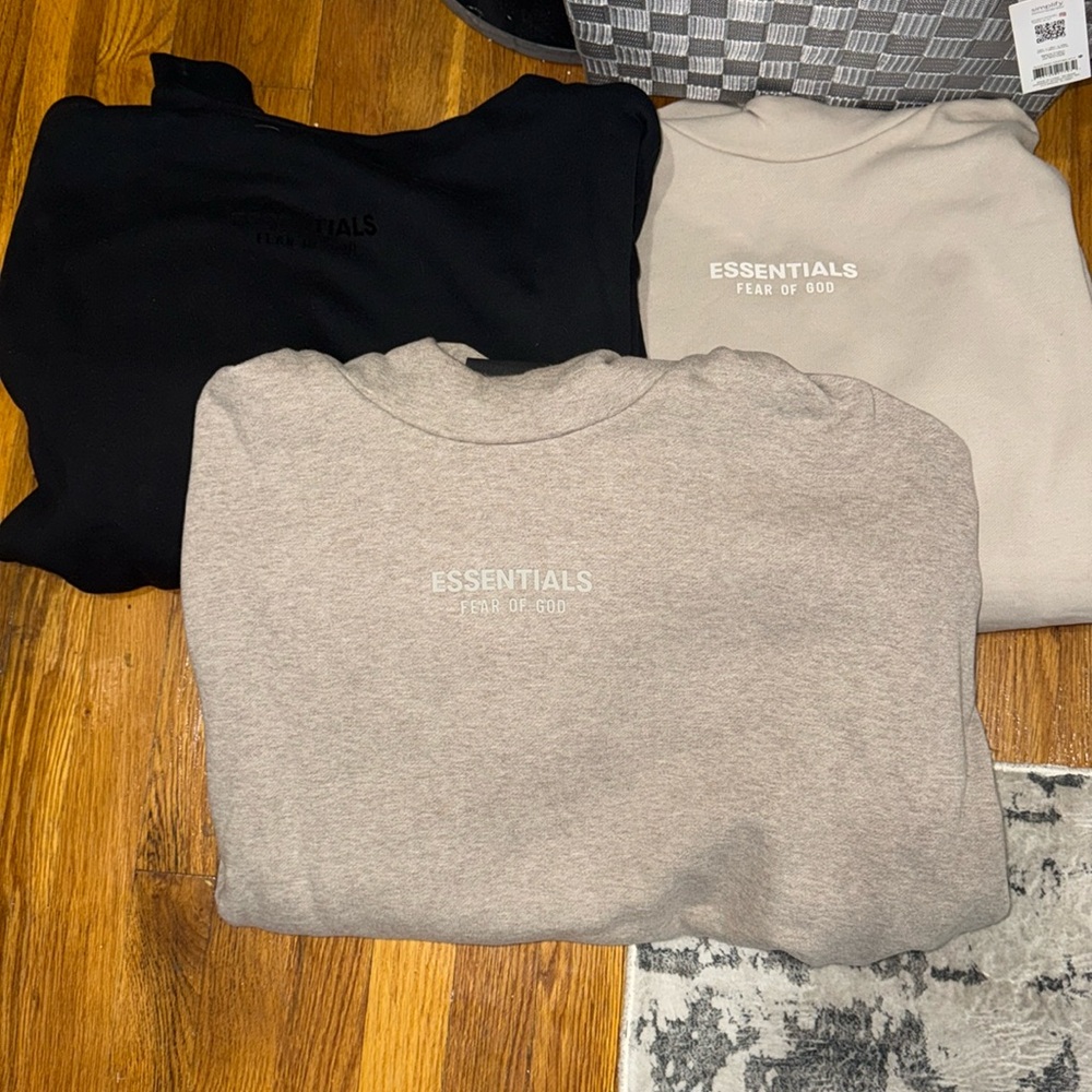 3 XL Fear of God Essentials Jet Black Hoodie